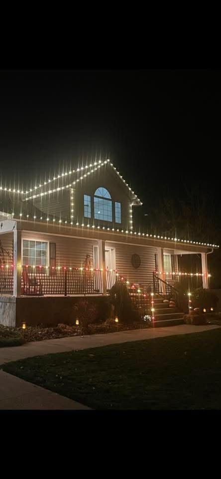 Holiday lights — warm white roofline install